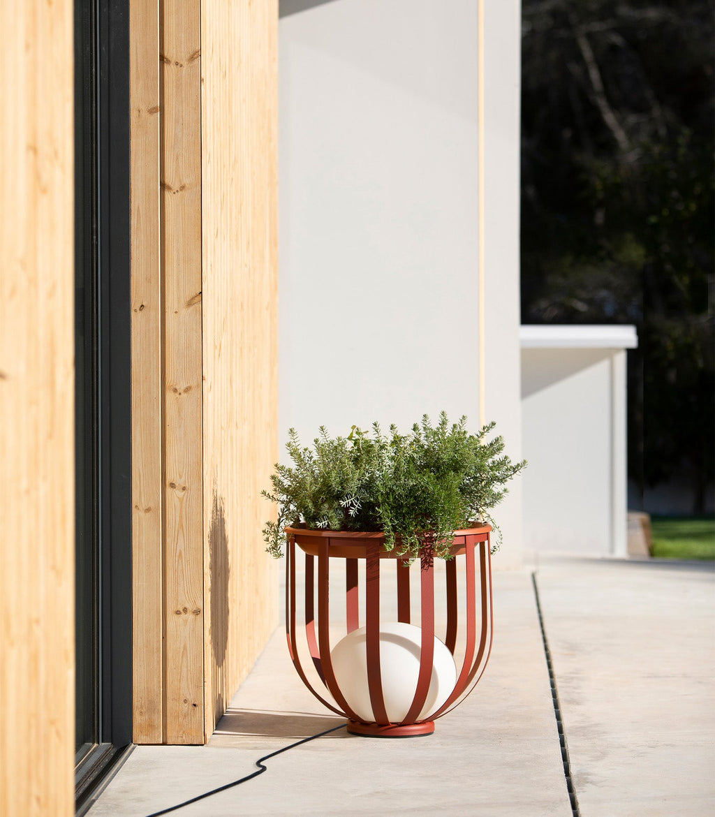 Luxury Garden Lamp with Planter