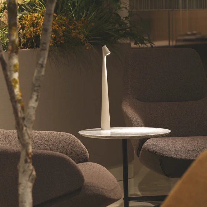 LuminaVista™ I Portable Table Lamp