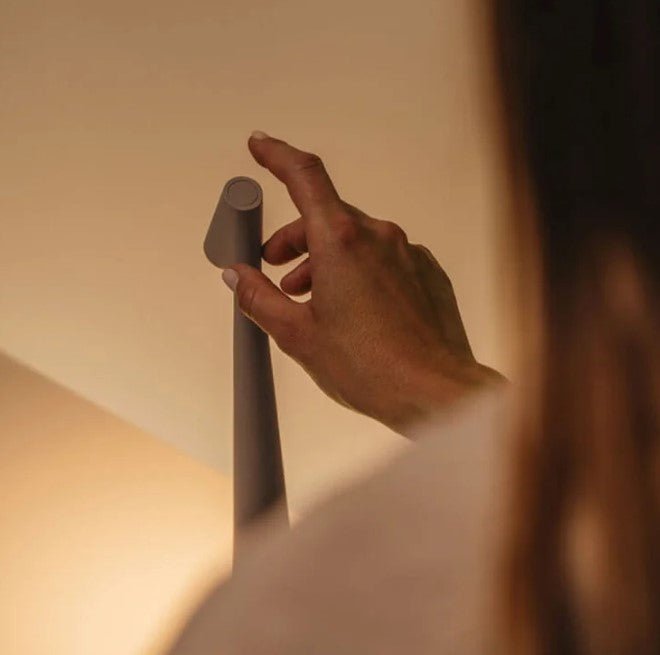 Lumina I Portable Table Lamp