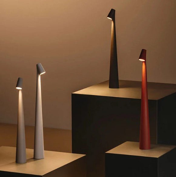 LuminaVista™ I Portable Table Lamp