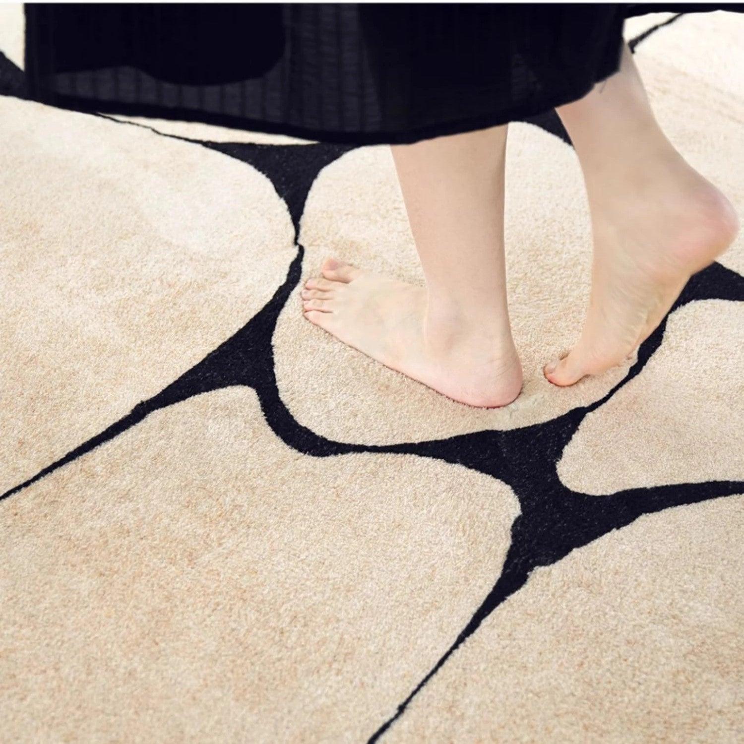 LunaWeave | Round Rug for Home | Luxurious French Style Rug |Soft, Elegant & Easy to Care For
