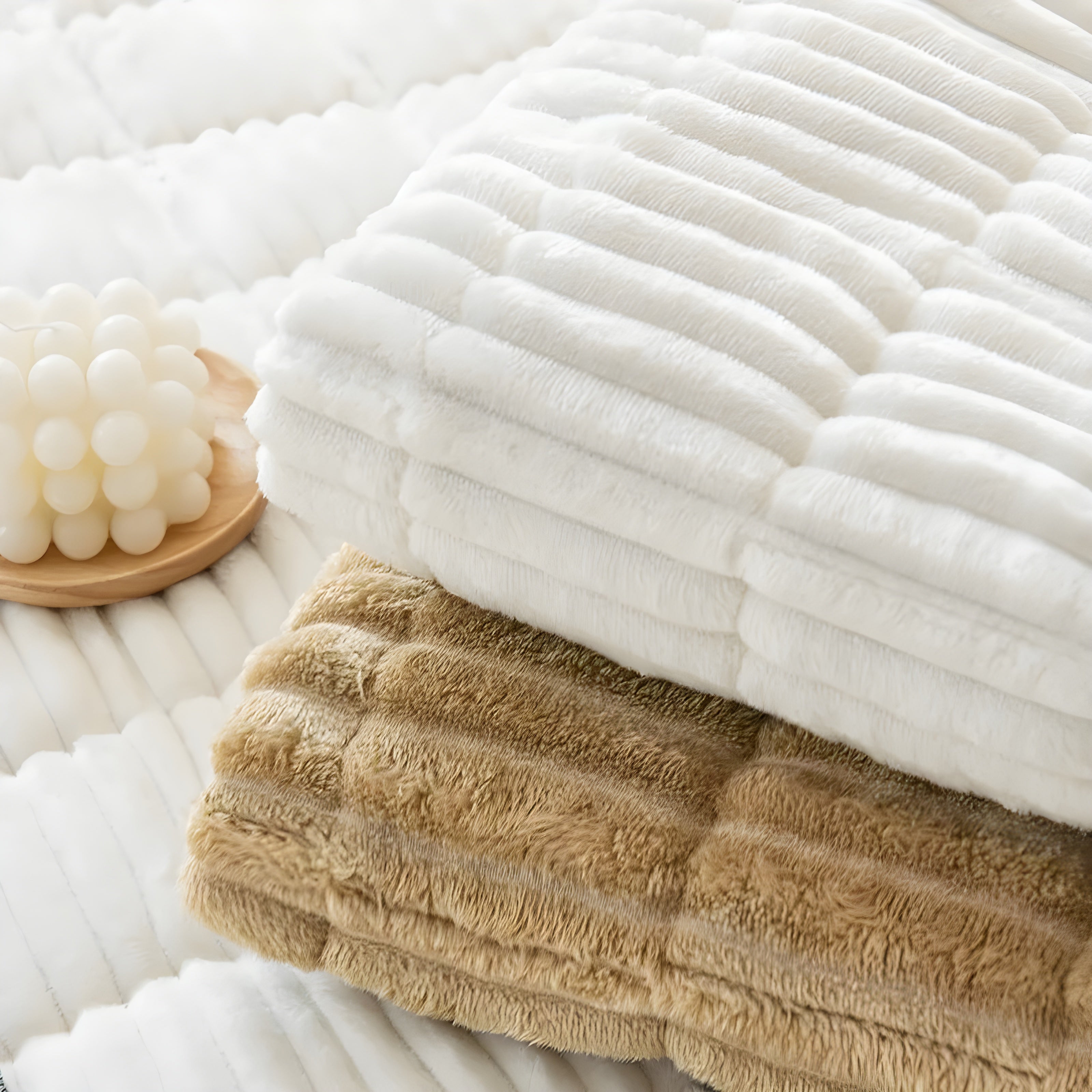 RibCover Classic | Non-slip Sofa Cover Made of Textured Fabric