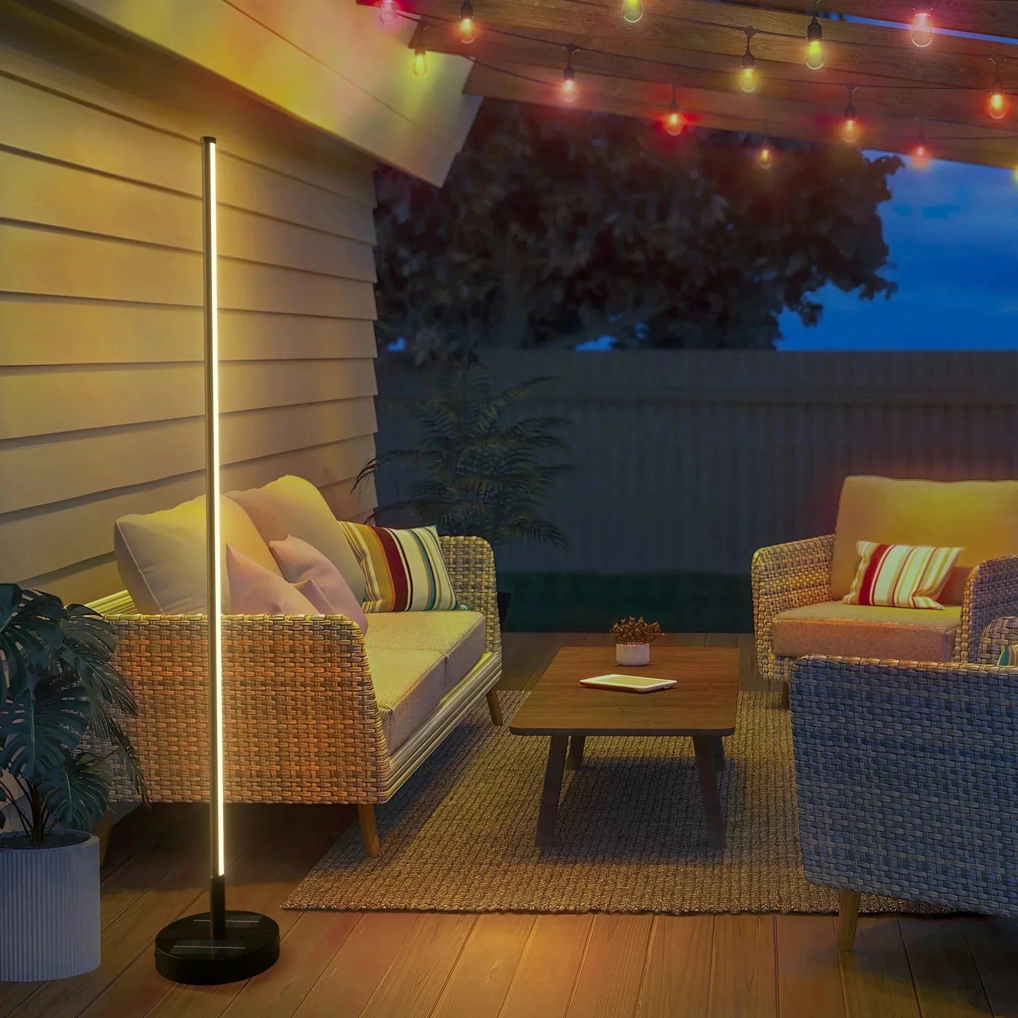 Modern Outdoor Solar Floor Lamp IP65 | Tall Garden LED Path Light | Iron & Aluminum | Wireless Solar Powered Landscape Lighting 133cm