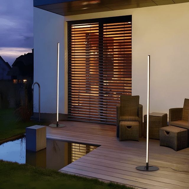 Modern Outdoor Solar Floor Lamp IP65 | Tall Garden LED Path Light | Iron & Aluminum | Wireless Solar Powered Landscape Lighting 133cm