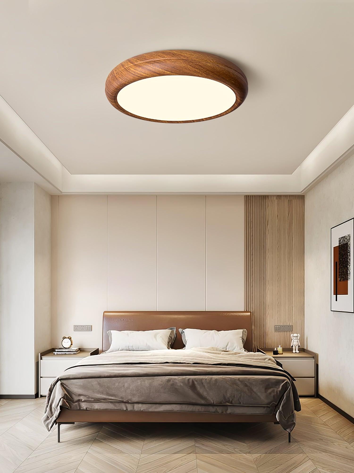Round Ceiling Lamp with Wood Grain