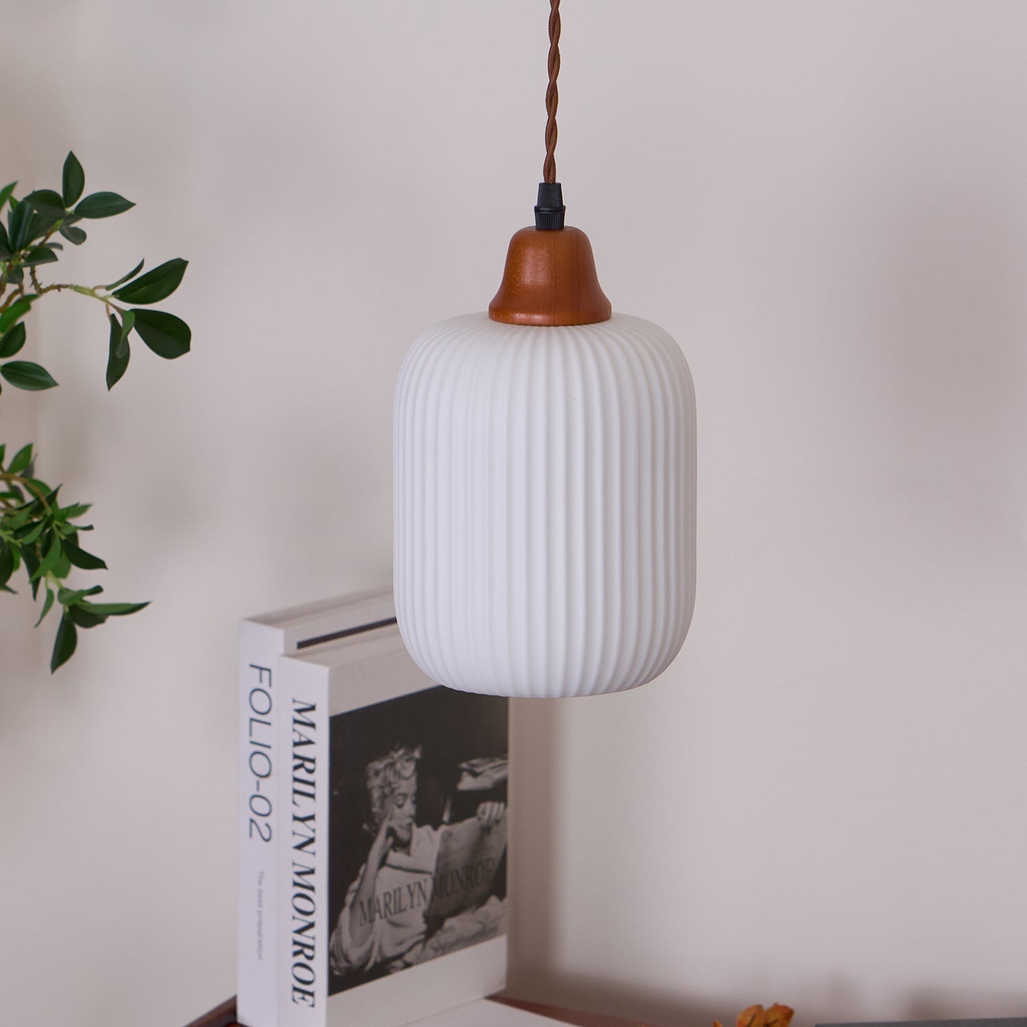Ceramic Pendant Light for Dining Room & Bedroom | Scandinavian Oak Design | E26/E27 Socket | Rustic Minimalist Hanging Lamp