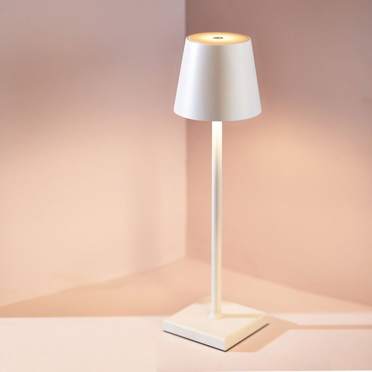 Nordiclight™ - Wireless Rechargeable Table Lamp