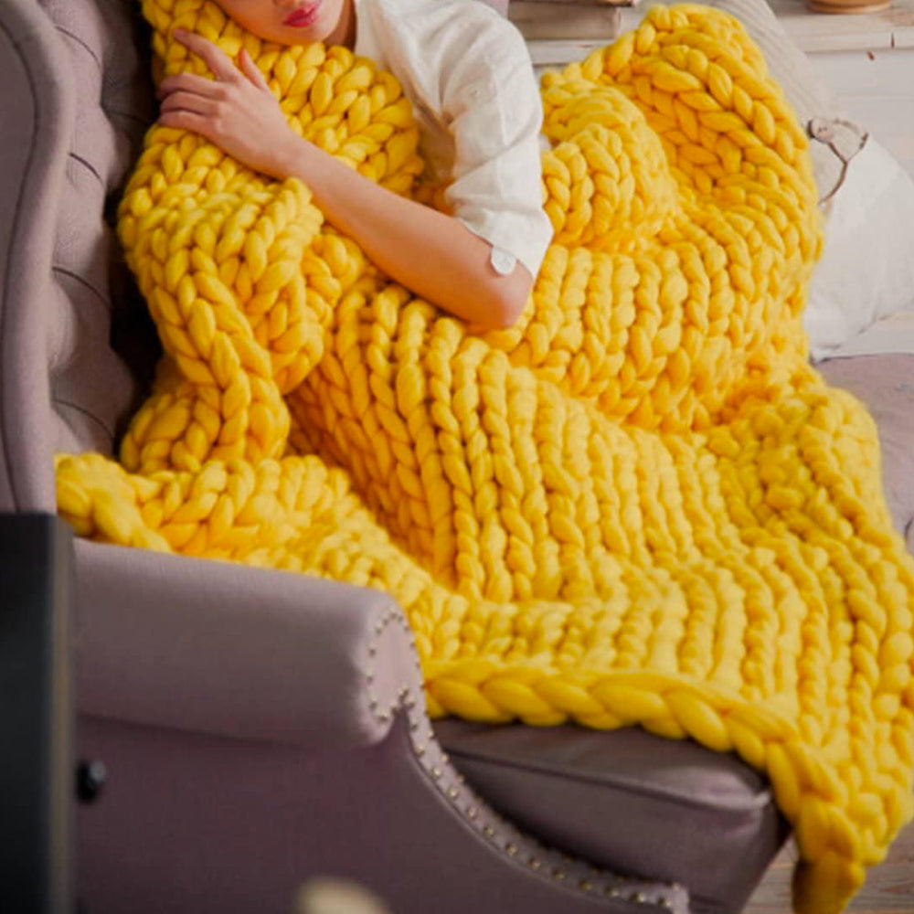NordWeave | Elegant XXL Knit Blanket Made of Soft Yarn for Living & Bedrooms